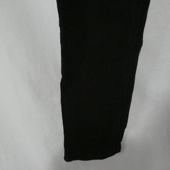 KENSIE JEANS | size 4 | Soft Black Classic Slim Fit Jeans - Picture 8 of 16